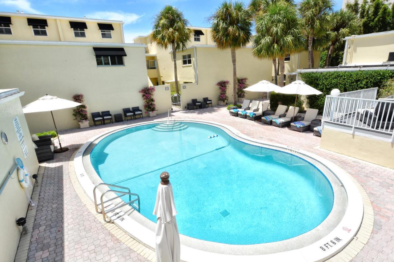 Laplaya 201C Breathtaking Gulf Panorama From This Corner End Unit With A Private Stairway To The Beach Longboat Key Esterno foto