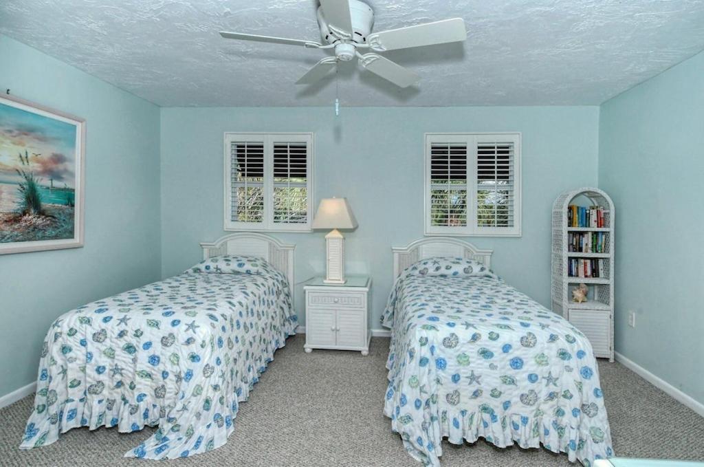 Laplaya 201C Breathtaking Gulf Panorama From This Corner End Unit With A Private Stairway To The Beach Longboat Key Esterno foto